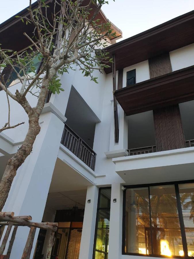 Baan Ampai Beach Hotel Hua Thanon  Екстериор снимка