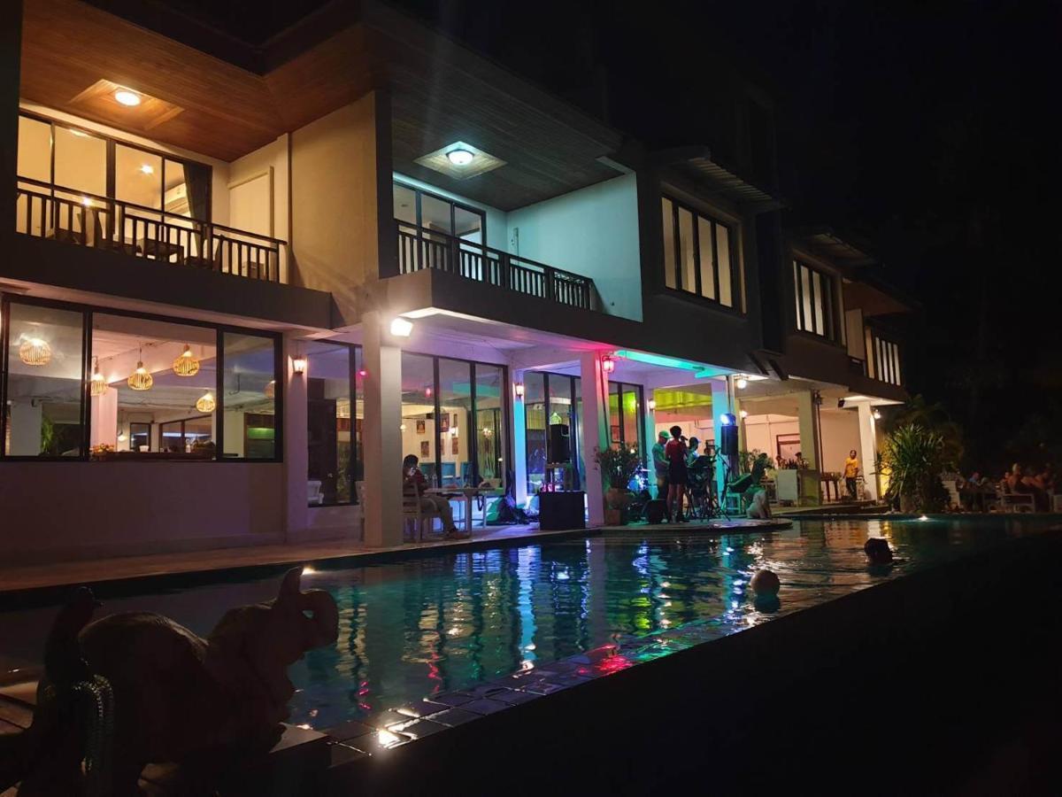 Baan Ampai Beach Hotel Hua Thanon  Екстериор снимка
